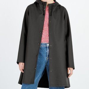 Stutterheim Mosebacke Black Raincoat